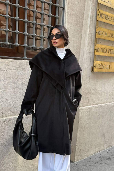 PALLTO NJE NGJYRESHE ME SHALL PER FEMRA NE NGJYRE TE ZEZE - KLAUDIO FASHION