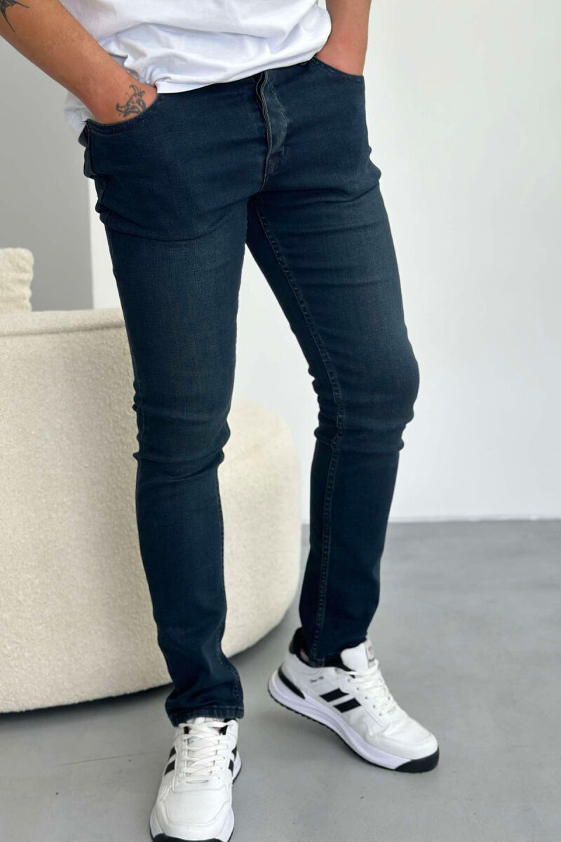 ONE COLOR MEN JEANS DARK BLUE/BEE - 4