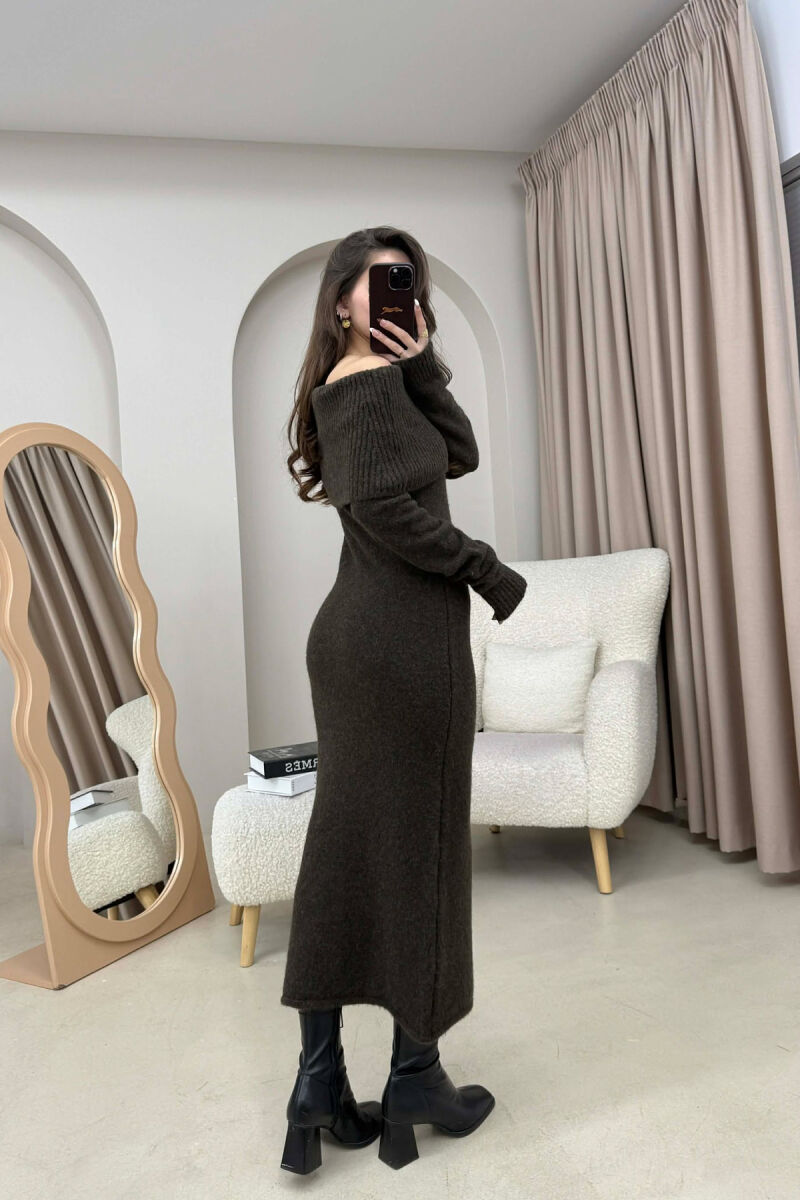 ONE COLOR OFF SHOULDERS WOMAN DRESS DARK BROWN/KAE - 2