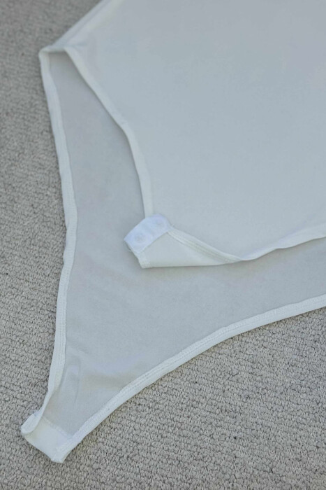 ONE COLOR ONE ARM WOMAN BODY WHITE-E BARDHE - 5