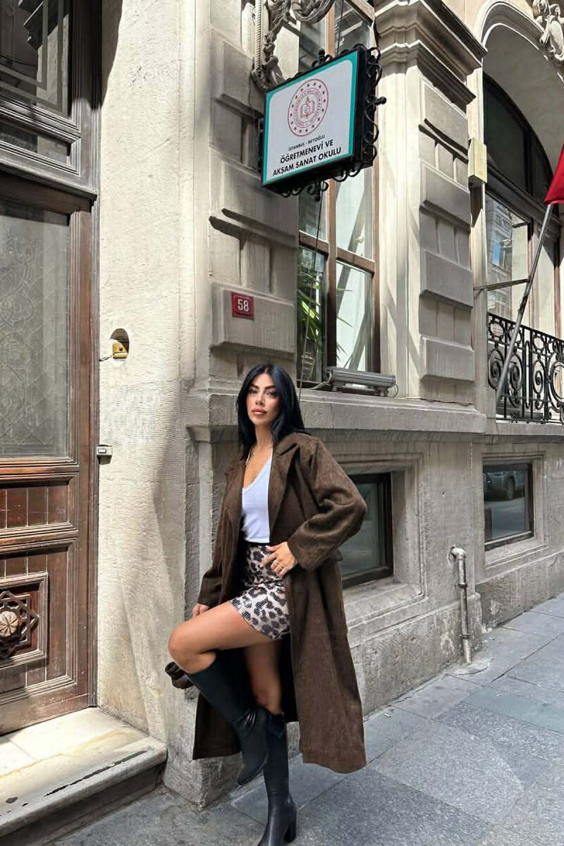 ONE COLOR ONE BUTTON FUR LONG WOMAN COAT BROWN/KAFE - 3