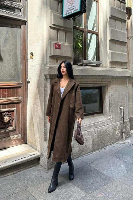 ONE COLOR ONE BUTTON FUR LONG WOMAN COAT BROWN/KAFE - 9