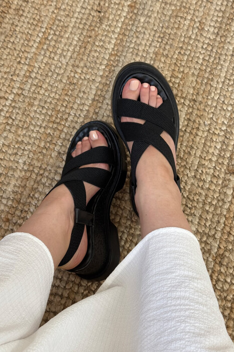 ONE COLOR PLATFORM WOMEN SANDALS BLACK/ E ZEZE 