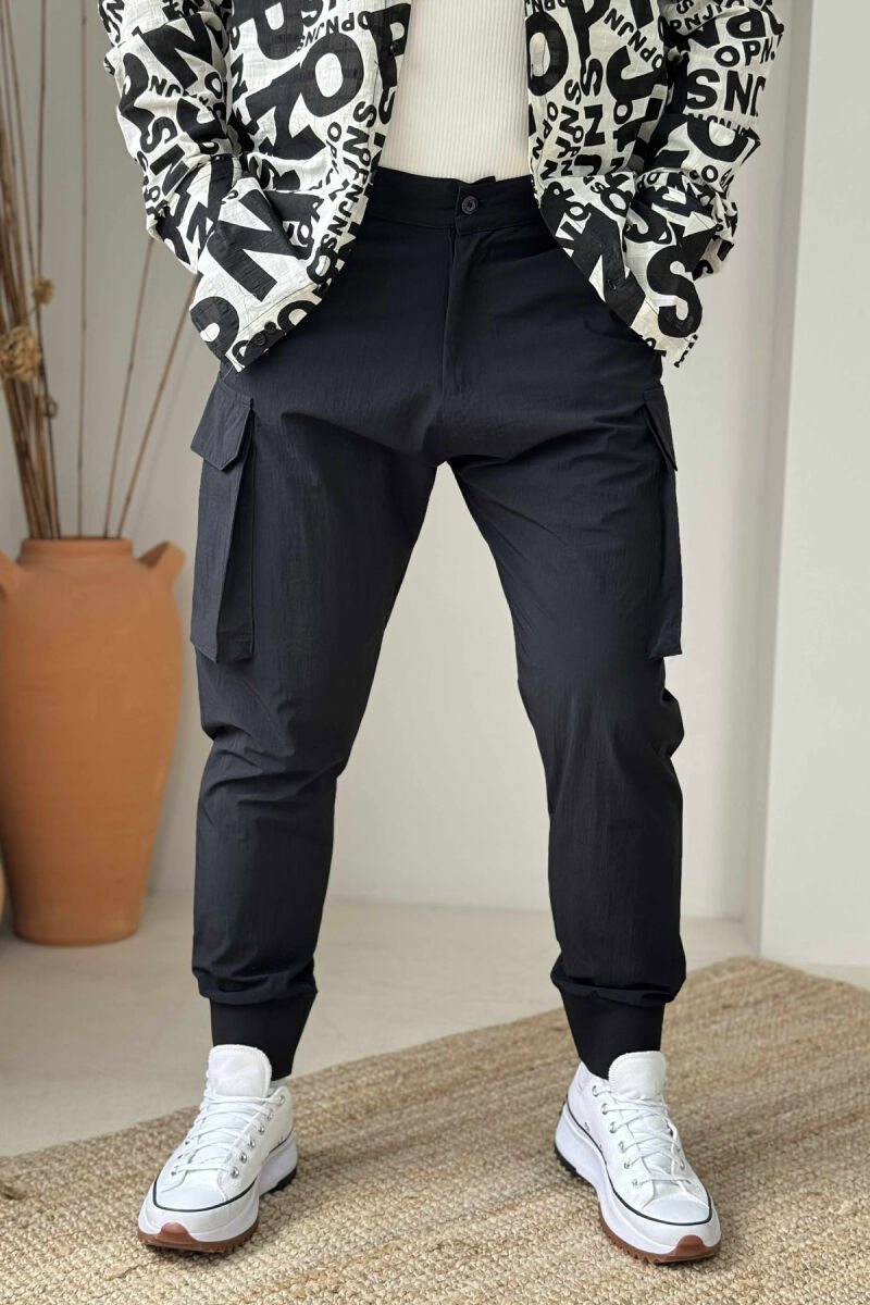 ONE COLOR POCKETS DETAIL MEN PANTS BLACK/ E ZEZE - 2