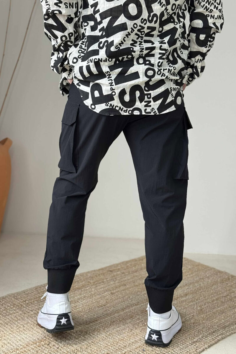 ONE COLOR POCKETS DETAIL MEN PANTS BLACK/ E ZEZE - 4