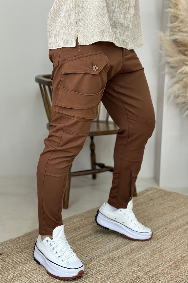ONE COLOR POCKETS DETAIL MEN PANTS BROWN/KAFE - 4