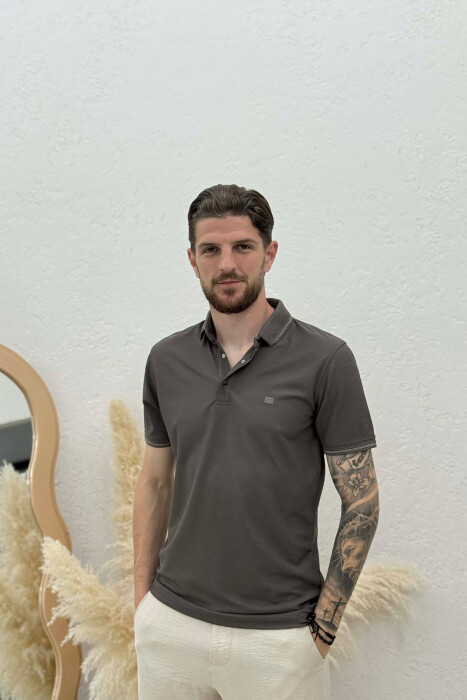 ONE COLOR POLO NECK MEN T-SHIRT BROWN/KAFE 