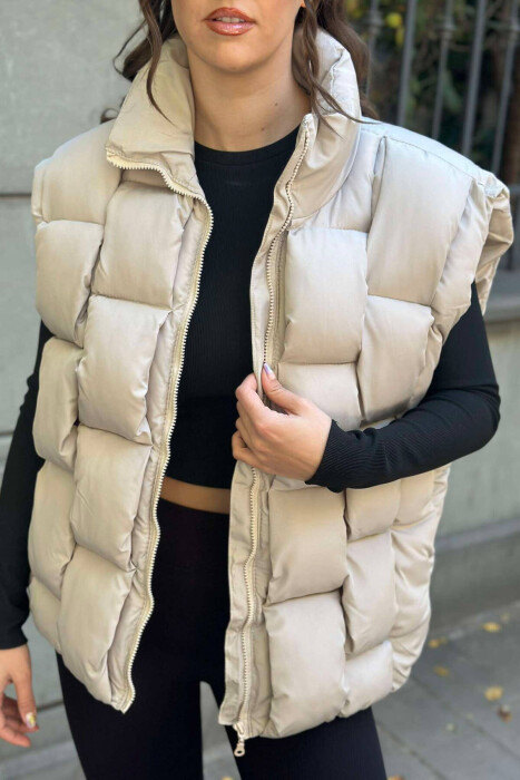 JELEK NJË NGJYRËRËSHE PËR FEMRA NË NGJYRËN BEZHË - KLAUDIO FASHION