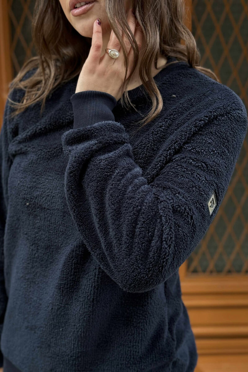ONE COLOR ROUND NECK FLUFFY WOMEN SWEATSHIRT DARK BLUE/BEE - 4
