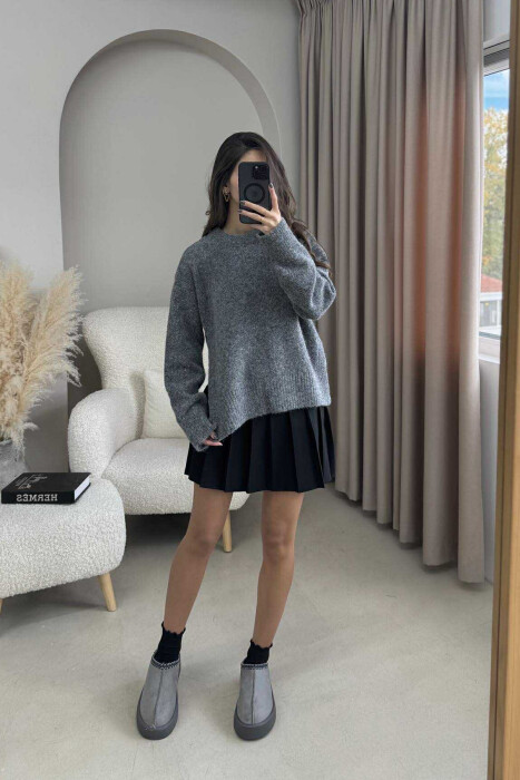 ONE COLOR ROUND NECK KNITTED WOMEN SWEATER DARK GREY/GEE - 1