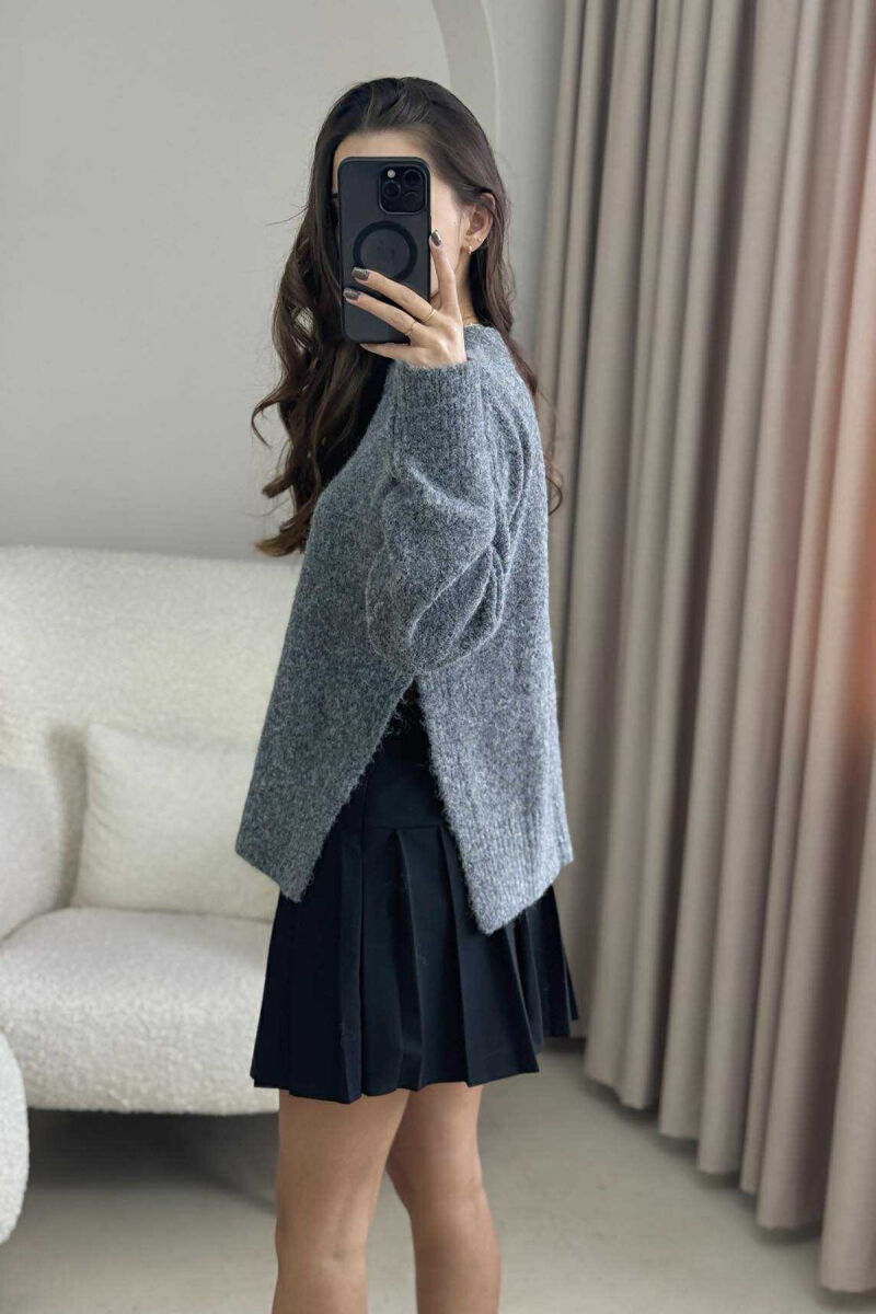 ONE COLOR ROUND NECK KNITTED WOMEN SWEATER DARK GREY/GEE - 3