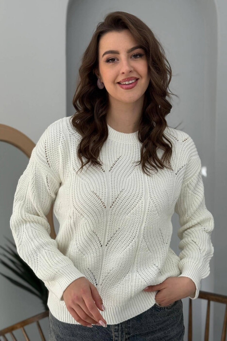 ONE COLOR ROUND NECK KNITTED WOMEN SWEATER WHITE-E BARDHE 