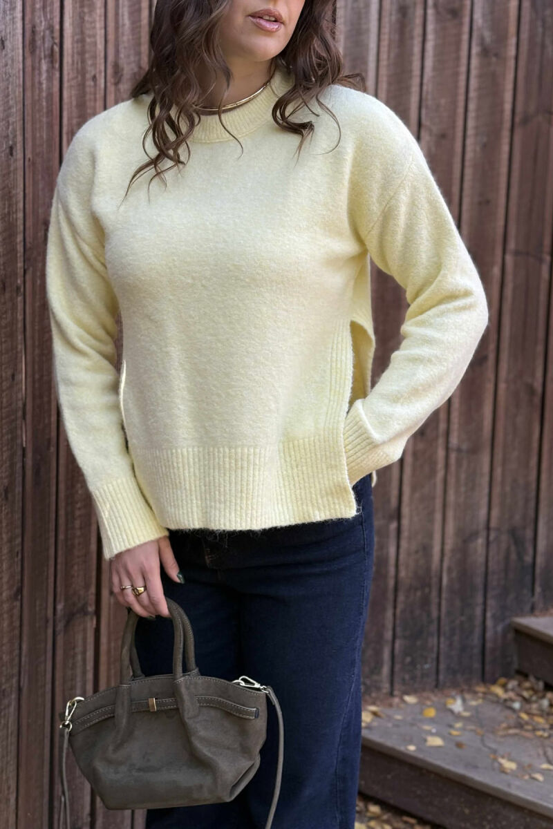 ONE COLOR ROUND NECK KNITTED WOMEN SWEATER YELLOW/E VERDHE - 4