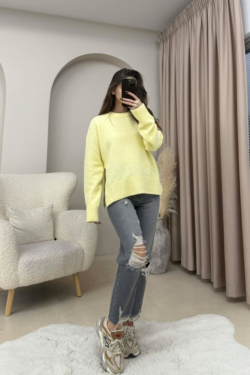 ONE COLOR ROUND NECK KNITTED WOMEN SWEATER YELLOW/E VERDHE - 1