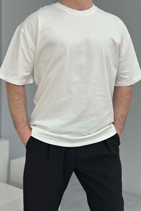 T-SHIRT NJË NGJYRËSH PËR MESHKUJ NË NGJYRËN KREM 