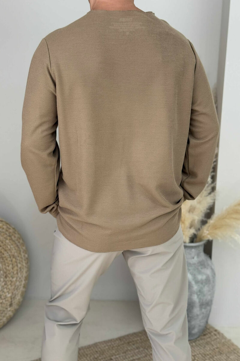 ONE COLOR ROUND NECK POCKET DETAIL MEN SWEATER BROWN/KAFE - 2