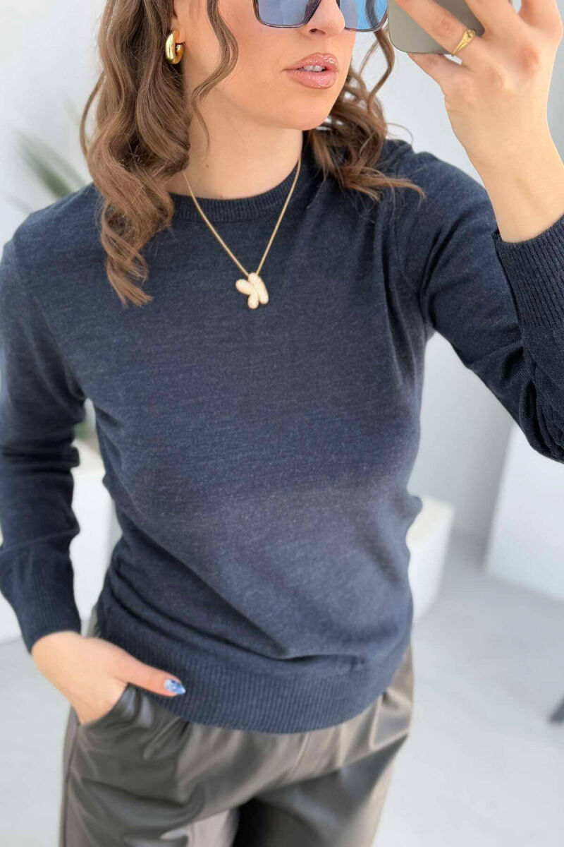 ONE COLOR ROUND NECK SIMPLE WOMEN SWEATER BLUE/BLU - 5