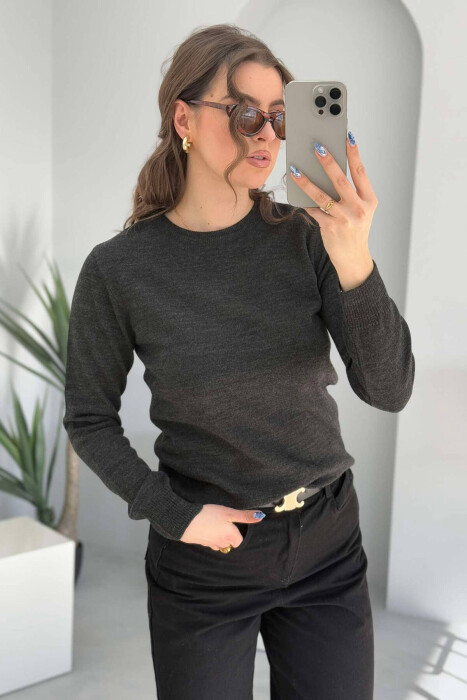 ONE COLOR ROUND NECK SIMPLE WOMEN SWEATER DARK GREY/GEE - 2