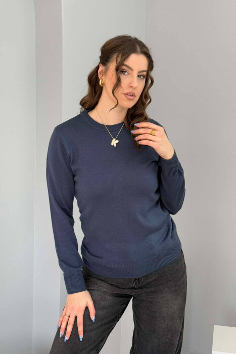 ONE COLOR ROUND NECK SIMPLE WOMEN SWEATER LIGHTBLUE/BZ - 1