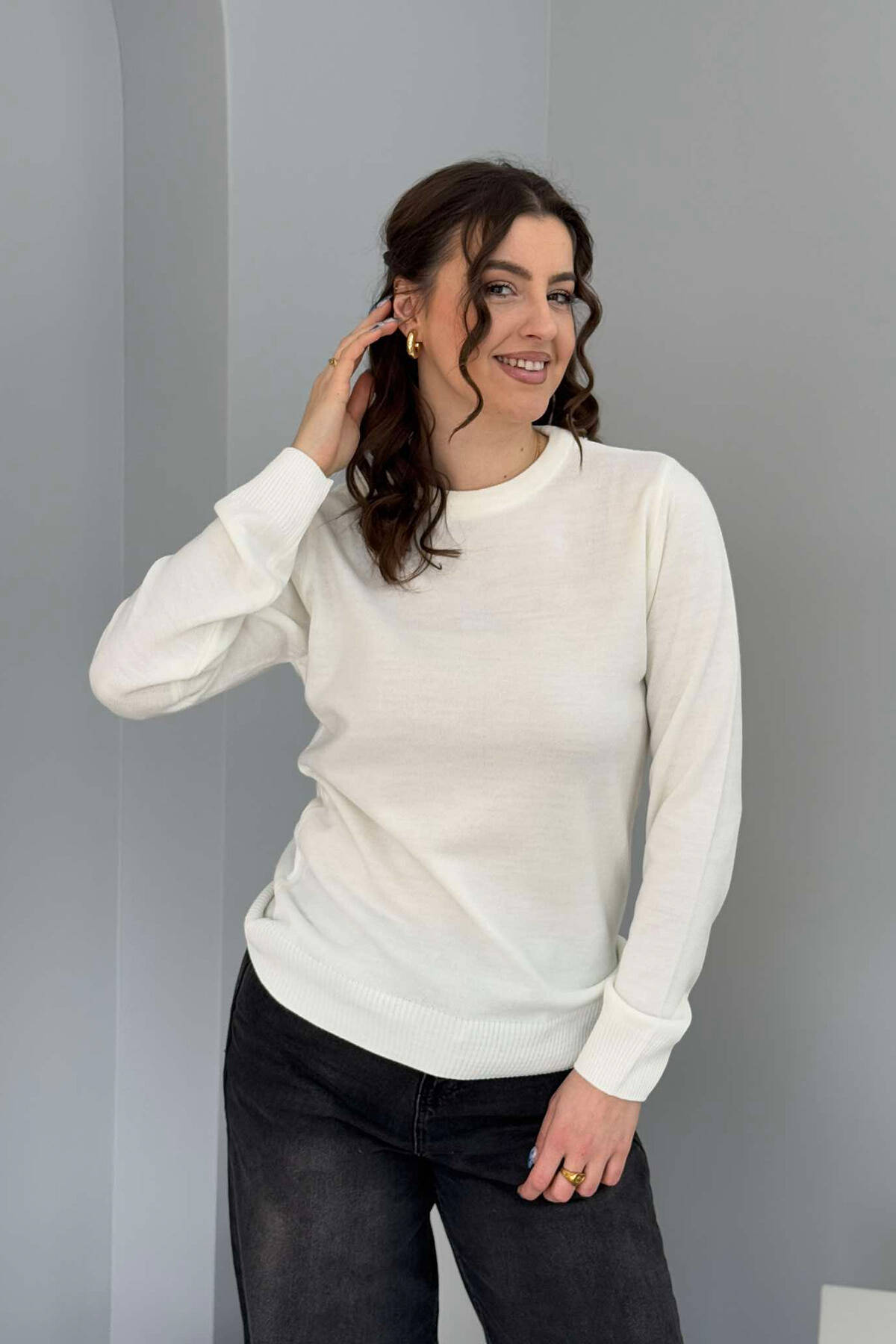 ONE COLOR ROUND NECK SIMPLE WOMEN SWEATER WHITE-E BARDHE SWEATER