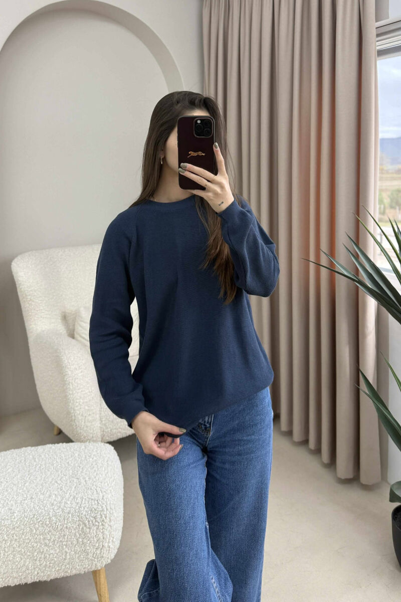 ONE COLOR ROUND NECK SIMPLE WOMEN SWEATER BLUE/BLU - 1