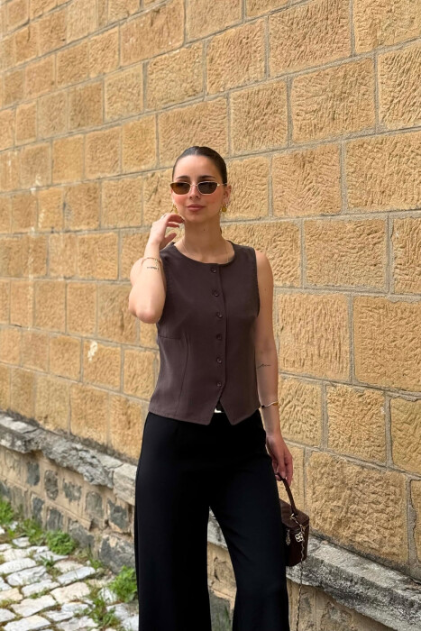 ONE COLOR ROUND NECK WOMAN VEST BROWN/KAFE - KLAUDIO FASHION