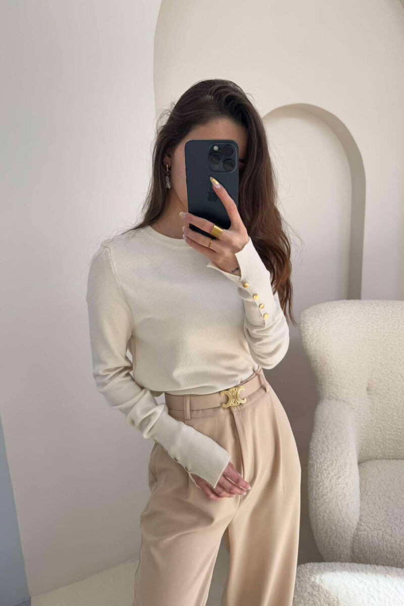 ONE COLOR ROUND NECK WOMEN SWEATER IN CREAM COLOR - 1