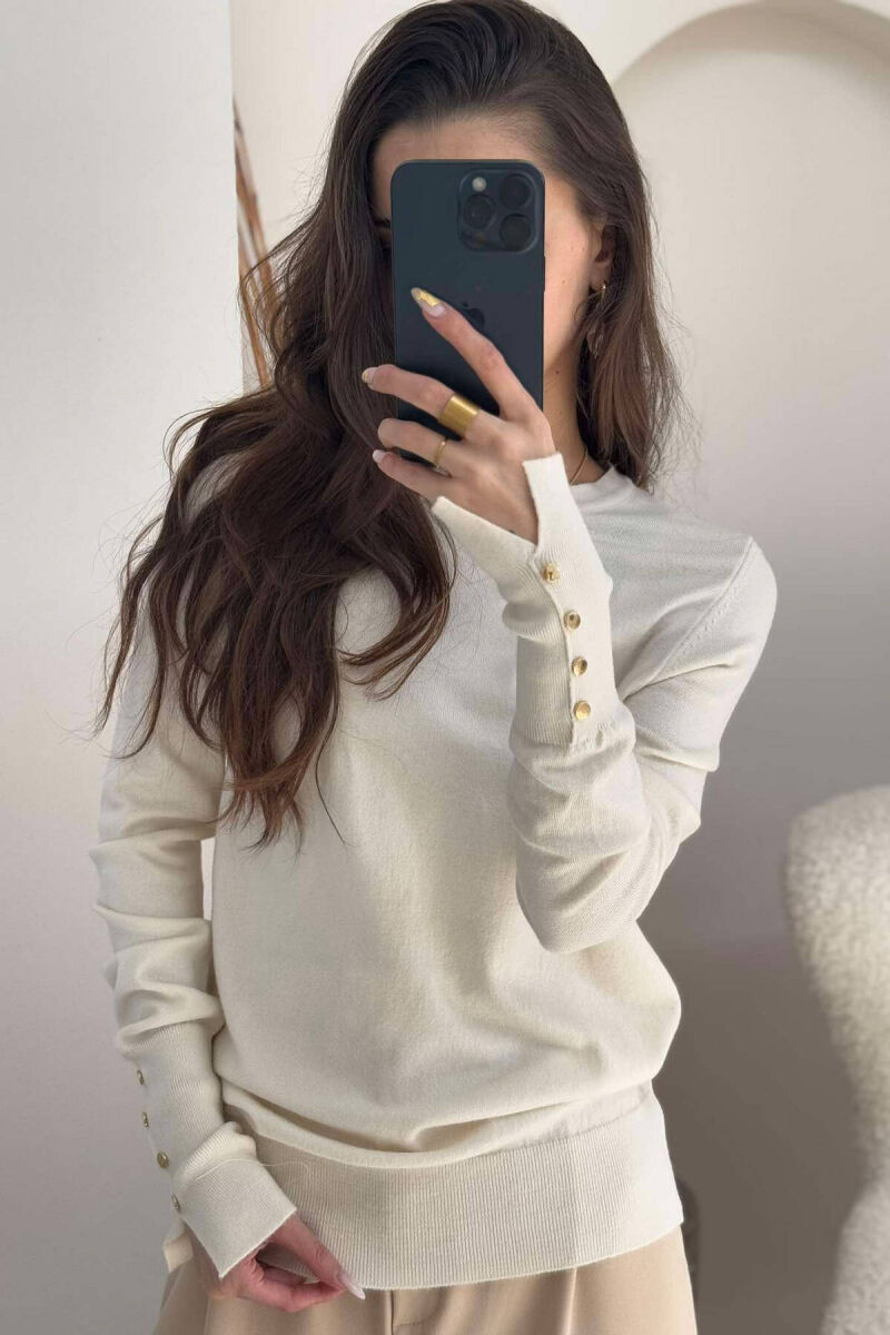 ONE COLOR ROUND NECK WOMEN SWEATER IN CREAM COLOR - 4