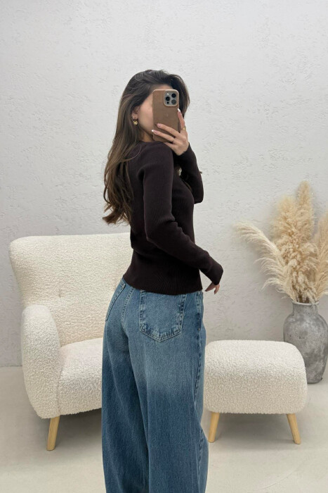 ONE COLOR ROUND NECK WOMEN SWEATSHIRT DARK BROWN/KAE - 4