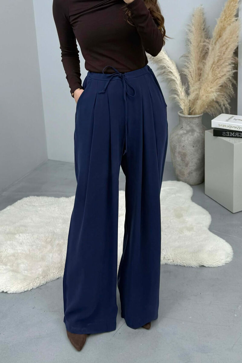 ONE COLOR SEMI ELASTIC WAIST WIDE LEG WOMEN TROUSERS BLUE/BLU - 4