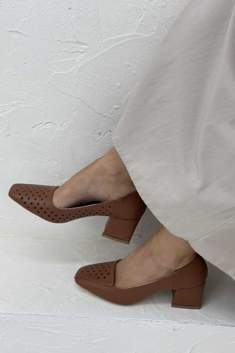 ONE COLOR SEMI HEEL WOMEN SHOES BROWN/KAFE 