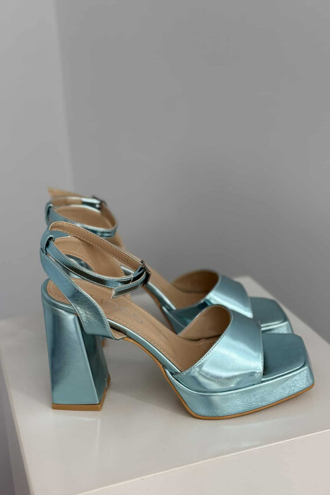 ONE COLOR SHINNY HIGH HEEL WOMEN SANDALS LIGHTBLUE/BZ - 4