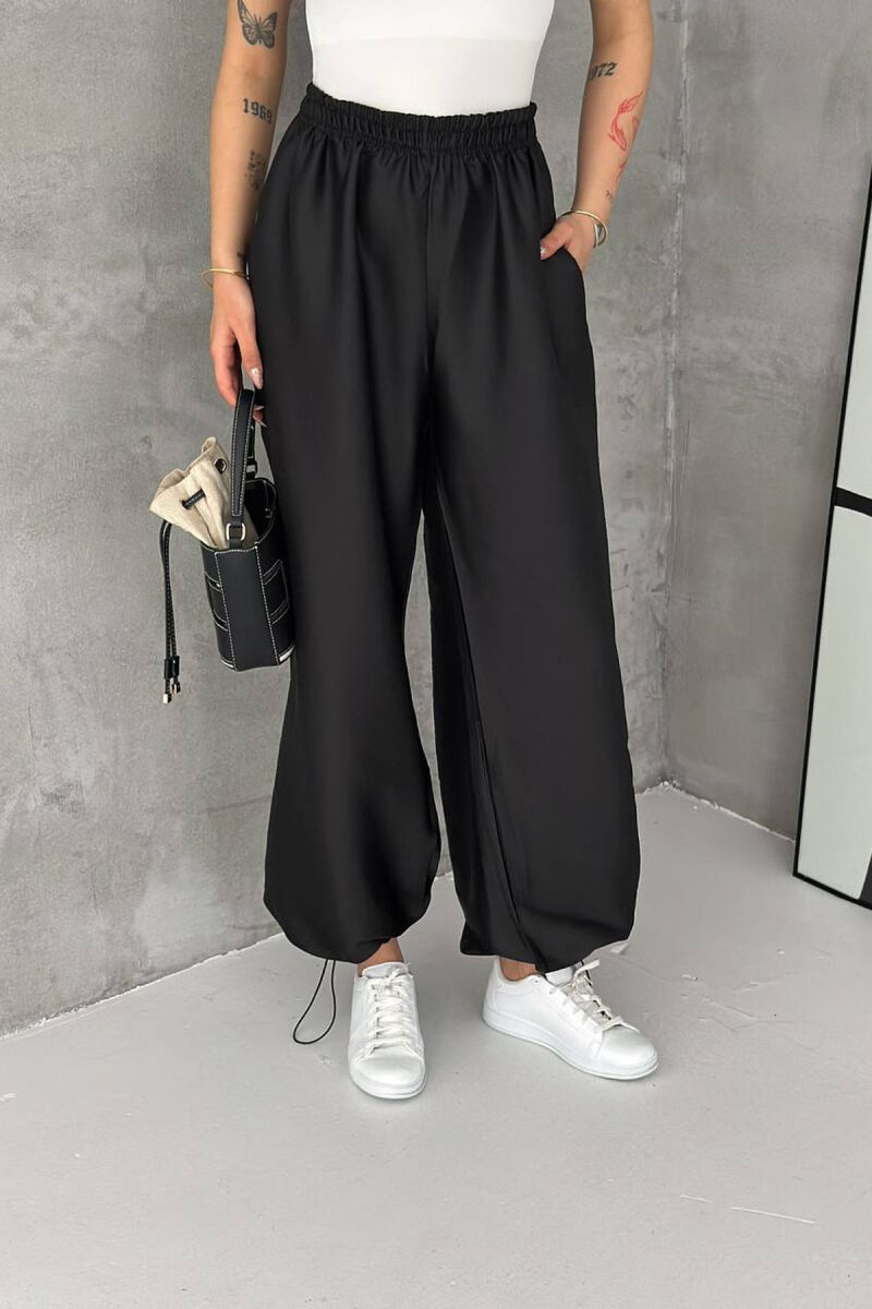 ONE COLOR SHINY BALLON WOMAN TROUSERS BLACK/ E ZEZE - 1