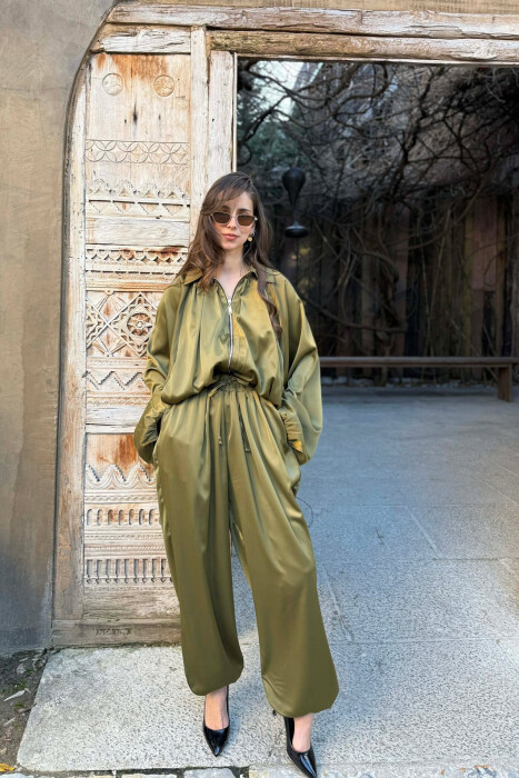 ONE COLOR SHINY JACKET+ BALLON TROUSERS WOMEN SET OLIVE/ULLI - 2