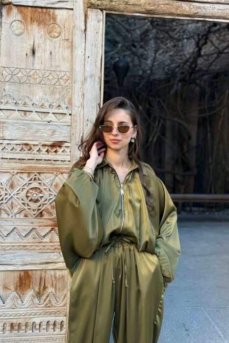 ONE COLOR SHINY JACKET+ BALLON TROUSERS WOMEN SET OLIVE/ULLI - 4
