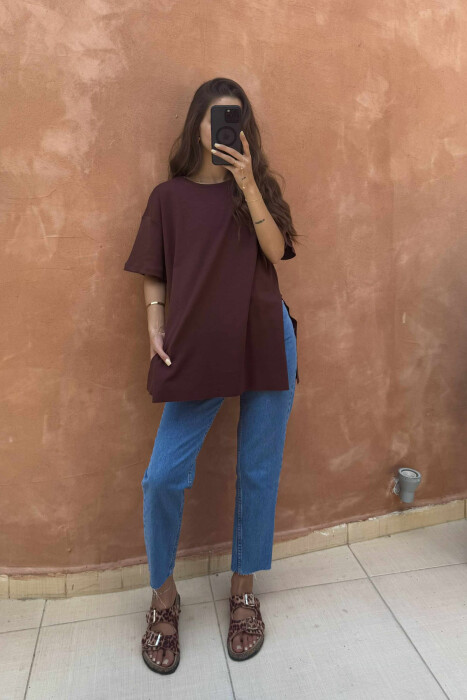 T-SHIRT NJËNGJYRËSH PËR FEMRA NË NGJYRËN KAFE - KLAUDIO FASHION