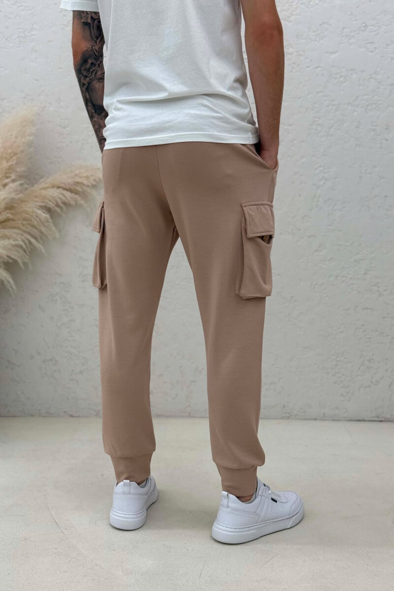ONE COLOR SIDE POCKETS SIMPLE MEN JOGGERS LIGHT BROWN/KAZB - 3