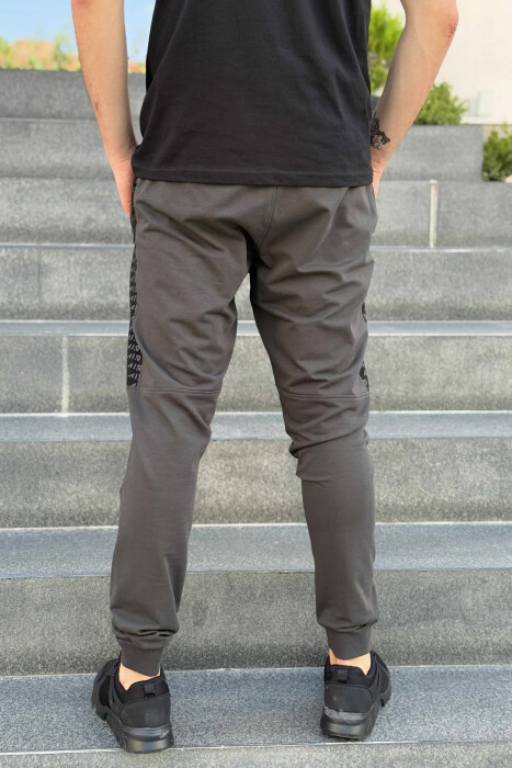 ONE COLOR SIDE WRITTINGS MEN SWEATPANTS DARK GREEN/JEE - 4