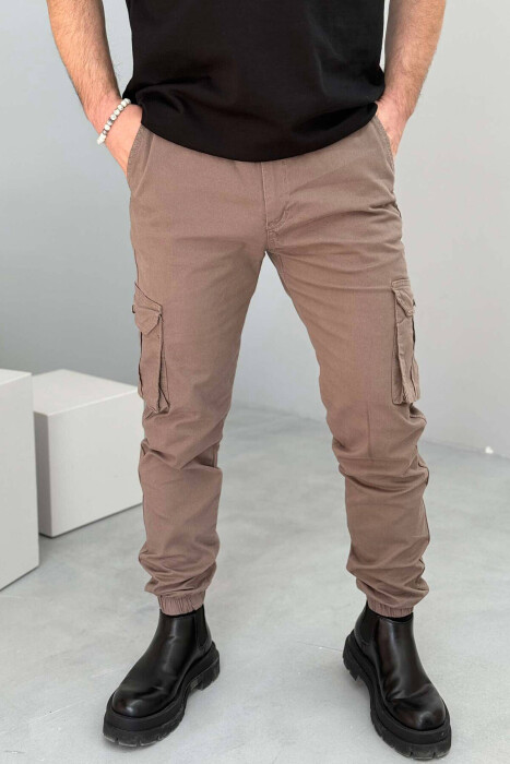 ONE COLOR SIMPLE CARGO MEN PANTS IN BROWN COLOR 