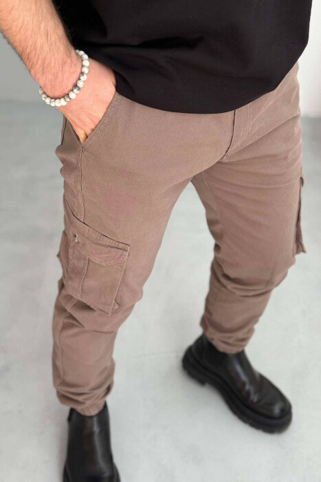 ONE COLOR SIMPLE CARGO MEN PANTS IN BROWN COLOR - 2