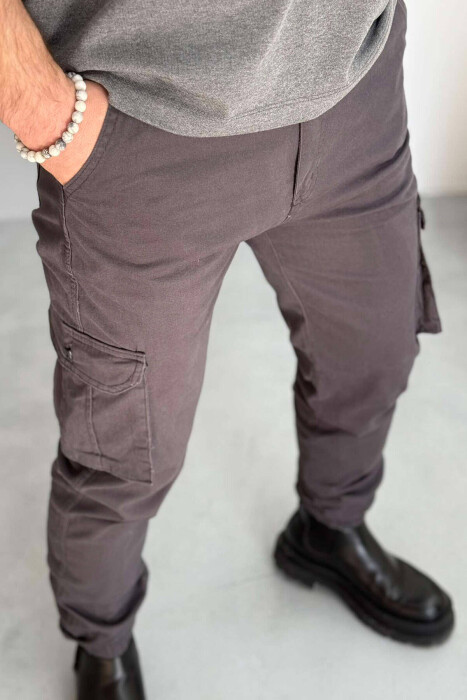 ONE COLOR SIMPLE CARGO MEN PANTS IN DARK GREY COLOR - 2