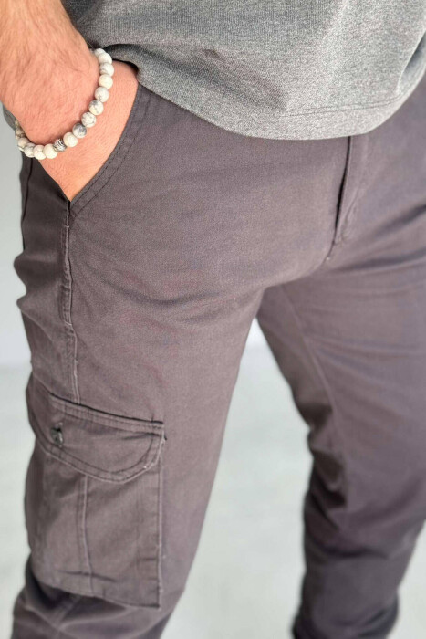 ONE COLOR SIMPLE CARGO MEN PANTS IN DARK GREY COLOR - 3