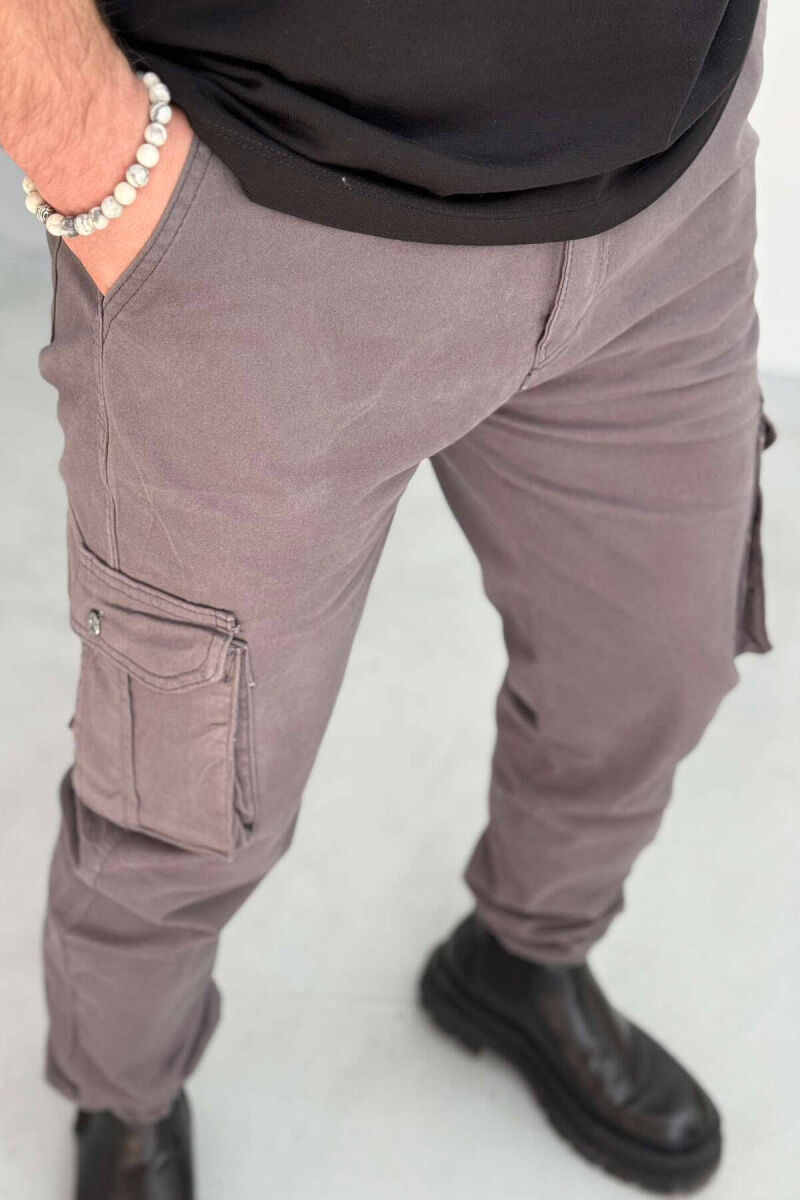 ONE COLOR SIMPLE CARGO MEN PANTS IN GREY COLOR - 2