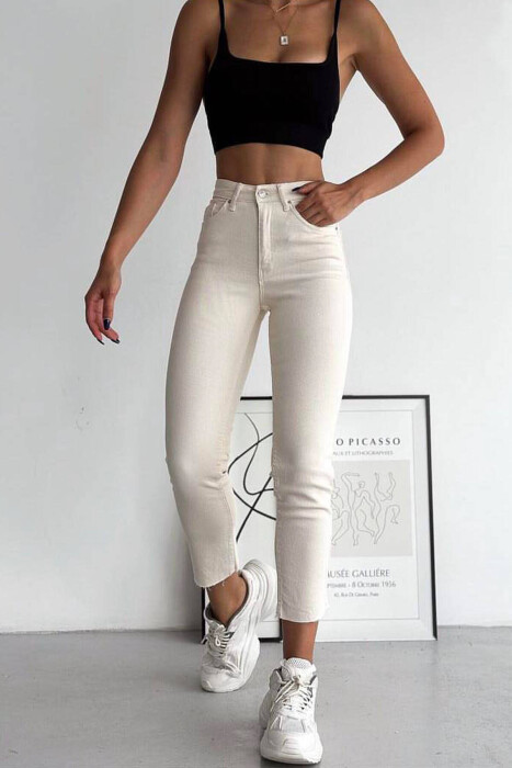 ONE COLOR SIMPLE DENIM WOMEN JEANS CREAM/KREM - 4