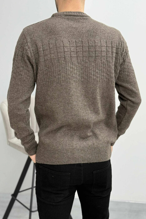 ONE COLOR SIMPLE DESIGN MEN SWEATER DARK BROWN/KAE - 4