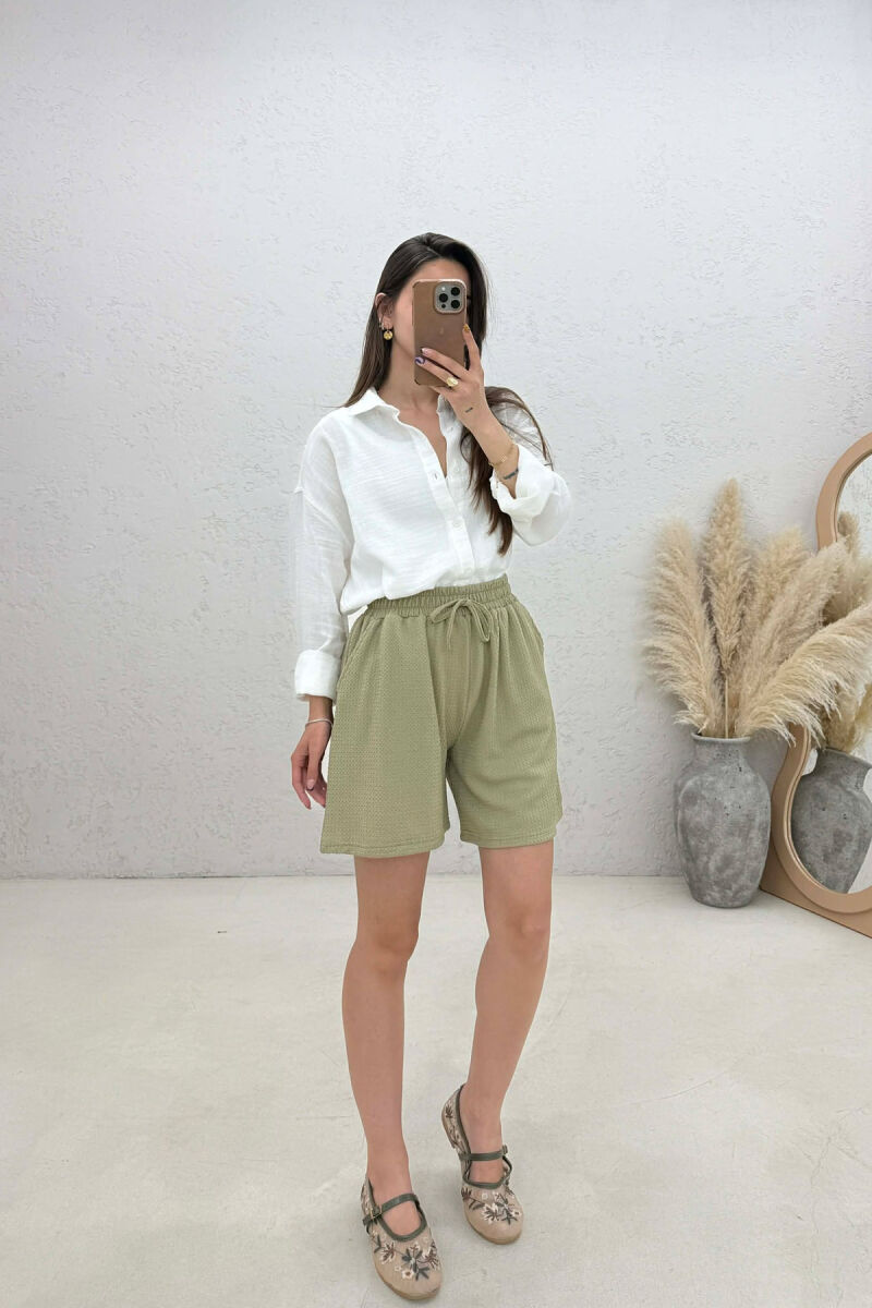 ONE COLOR SIMPLE ELASTIC WAIST WOMAN SHORTS OLIVE/ULLI - 1