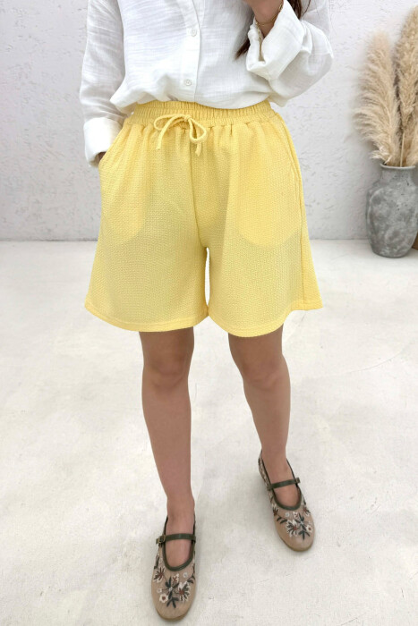 ONE COLOR SIMPLE ELASTIC WAIST WOMAN SHORTS YELLOW/E VERDHE - 2