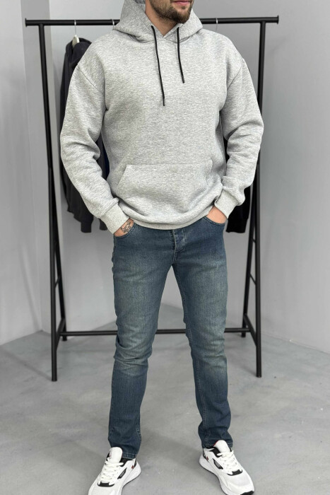 HOODIE E THJESHTË NJËNGJYRËSHE ME PUSH PËR MESHKUJ NË NGJYRËN GRI TË ZBARDHUR 