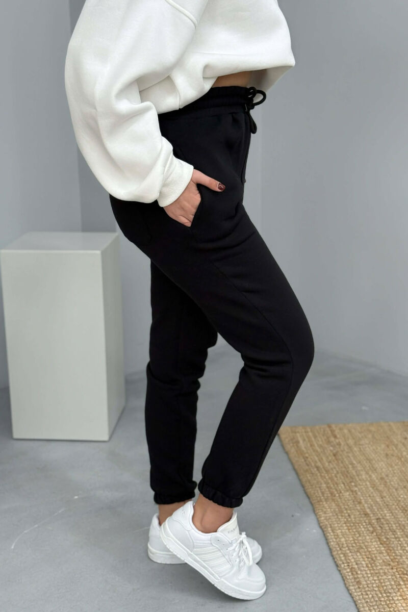 ONE COLOR SIMPLE FLUFFY WOMEN JOGGERS BLACK/ E ZEZE - 4