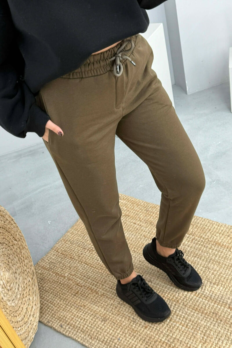 ONE COLOR SIMPLE FLUFFY WOMEN JOGGERS DARK GREEN/JEE - 2